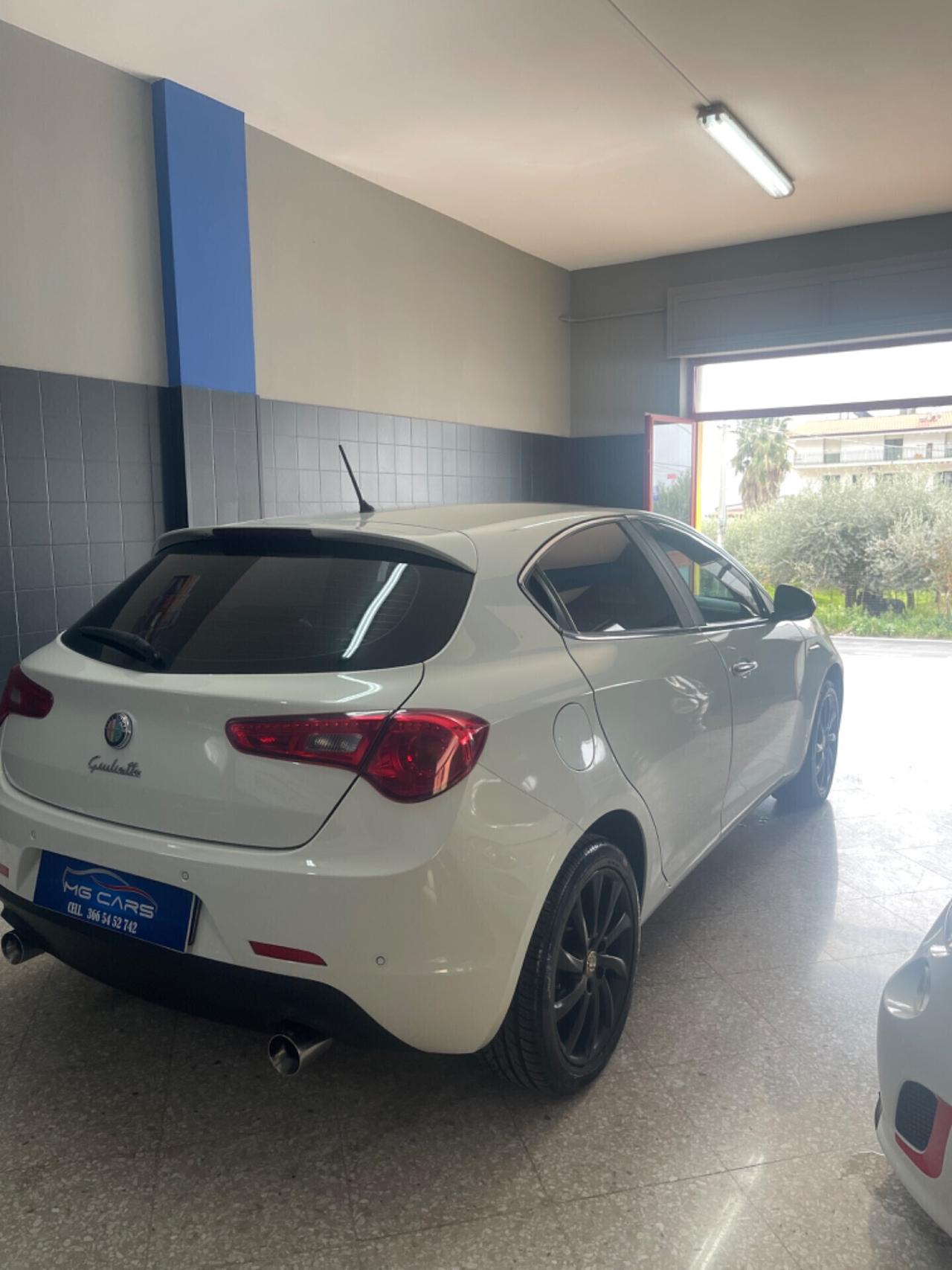 Alfa Romeo Giulietta 2.0 JTDm-2 140 CV Distinctive