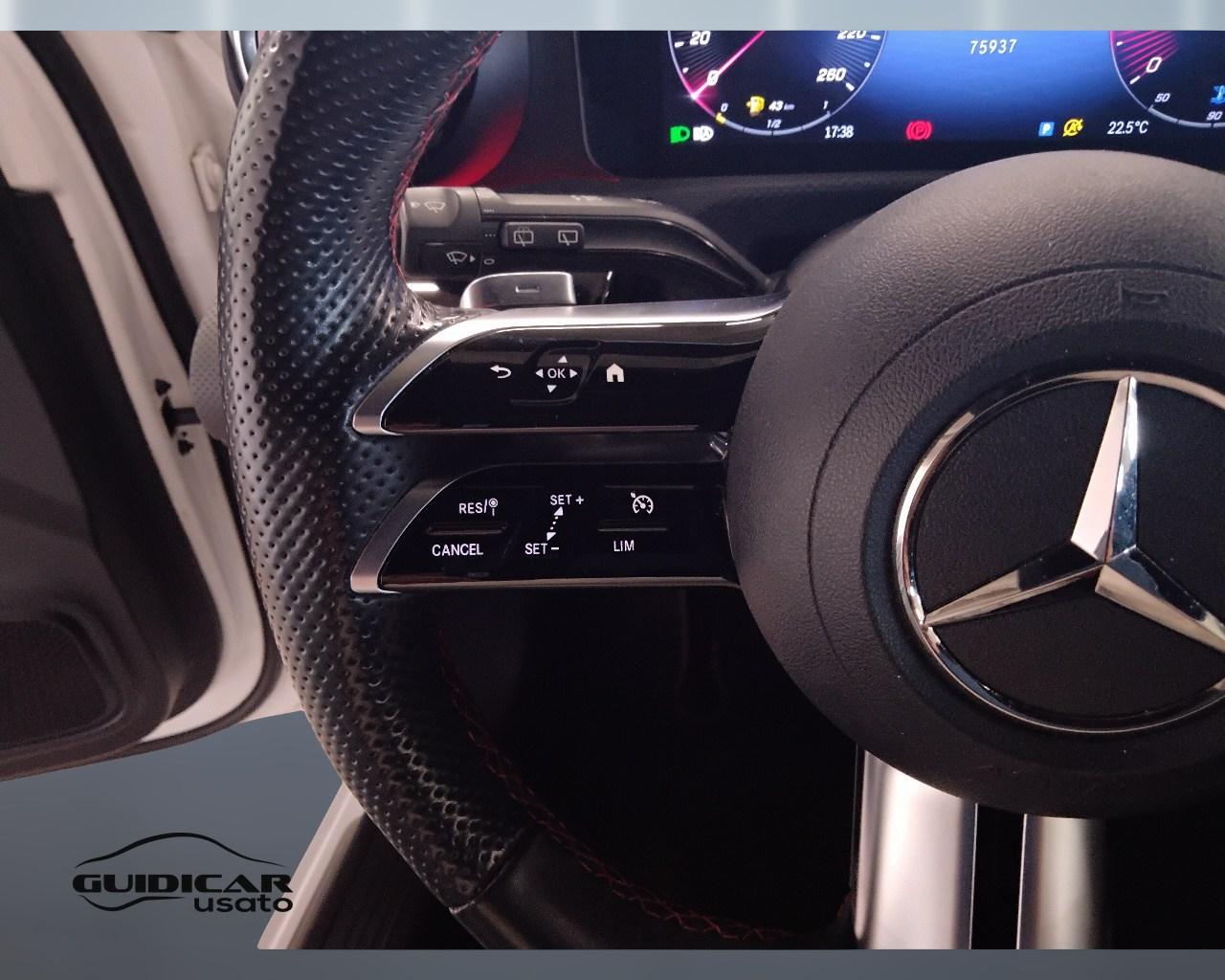 Mercedes-Benz Classe A - W177 2023 - A 180 d AMG Line Advanced Plus auto