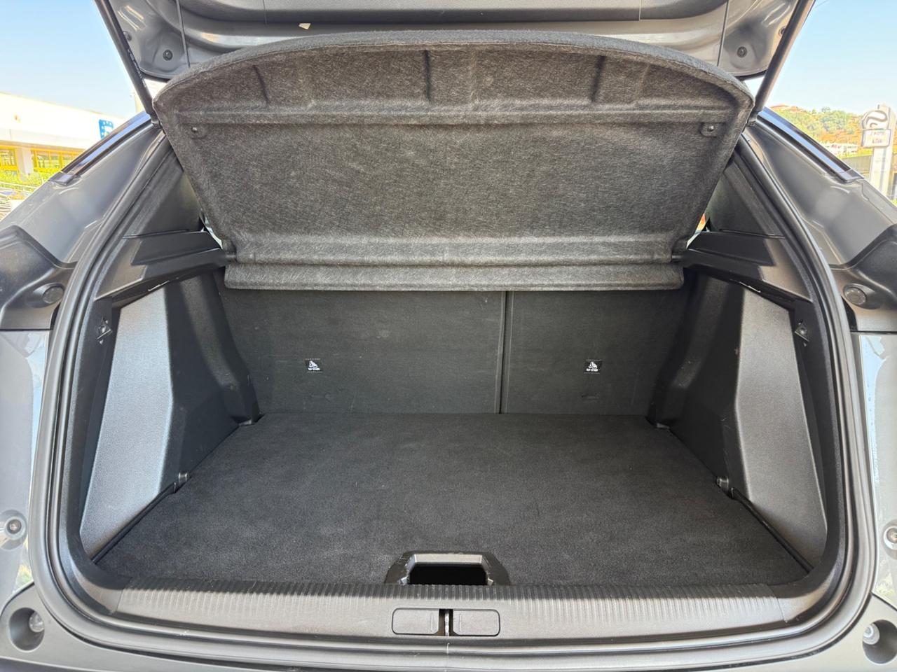 Peugeot 2008 BlueHDi 130 S&S EAT8 GT