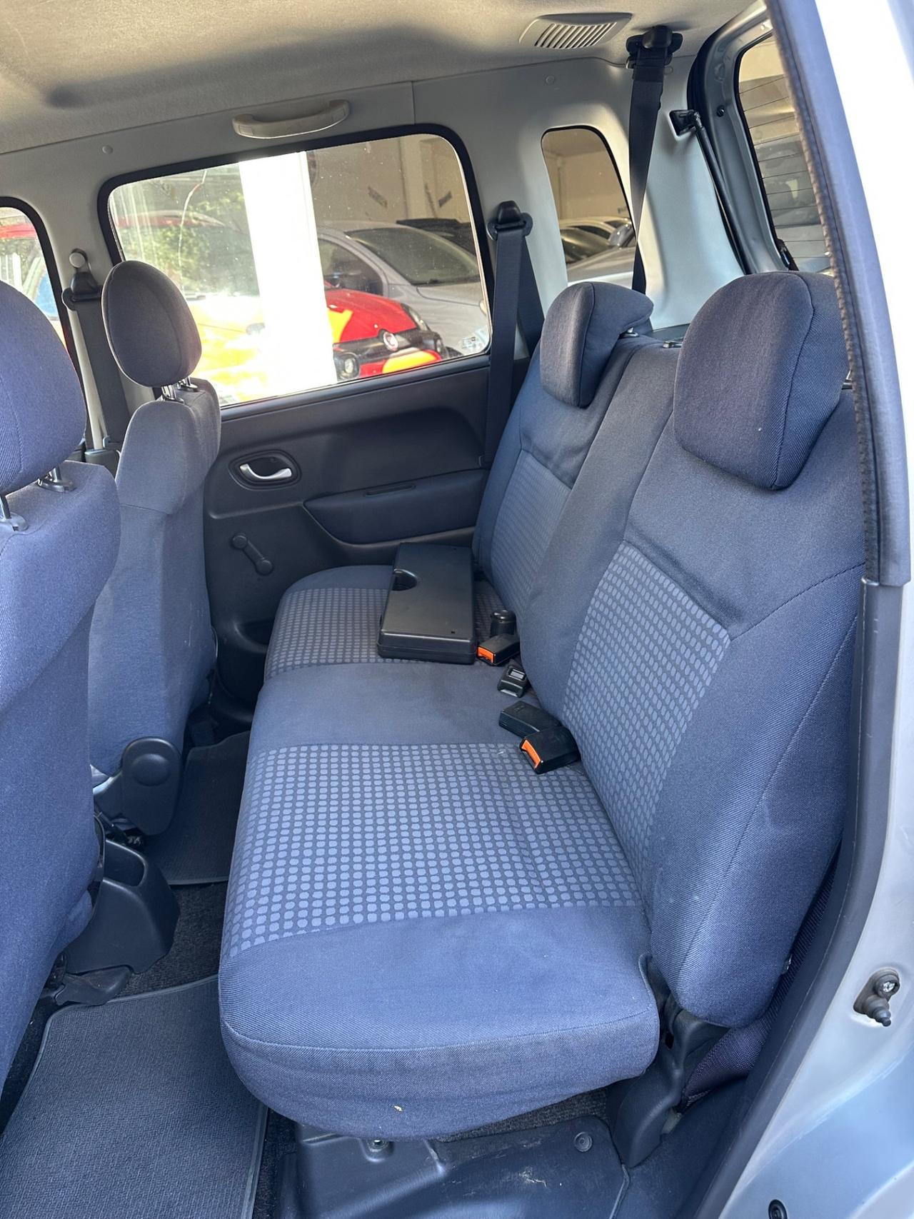 Opel Agila 1.2 16V 'Njoy