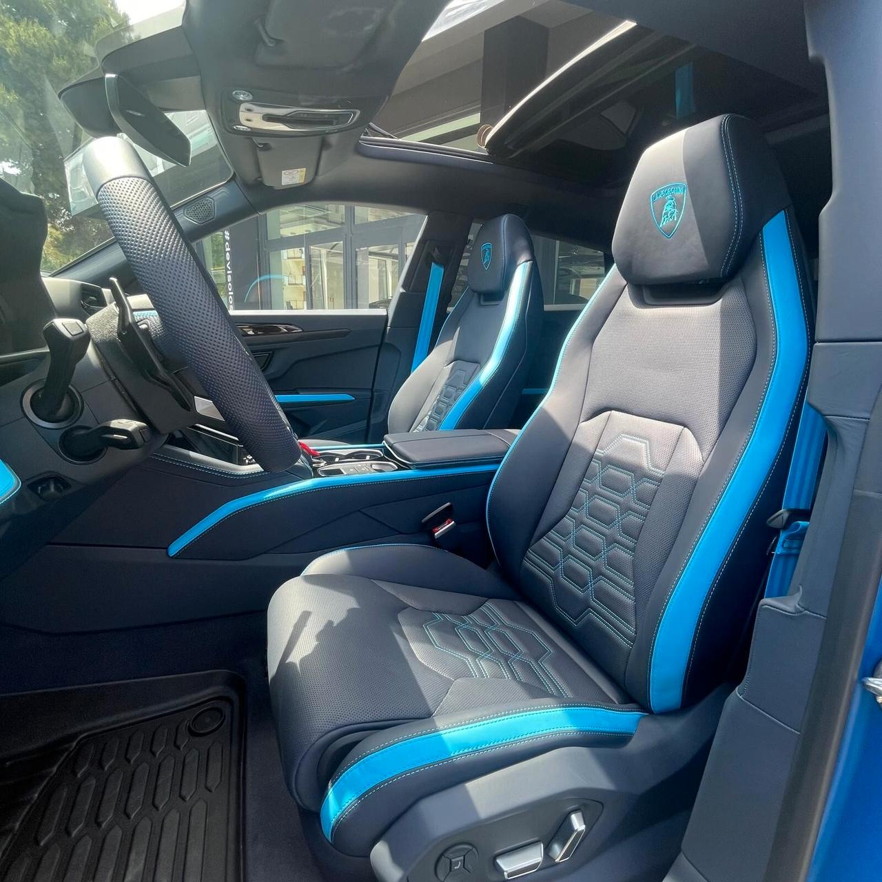 Lamborghini Urus 4.0 SE 2.000KM
