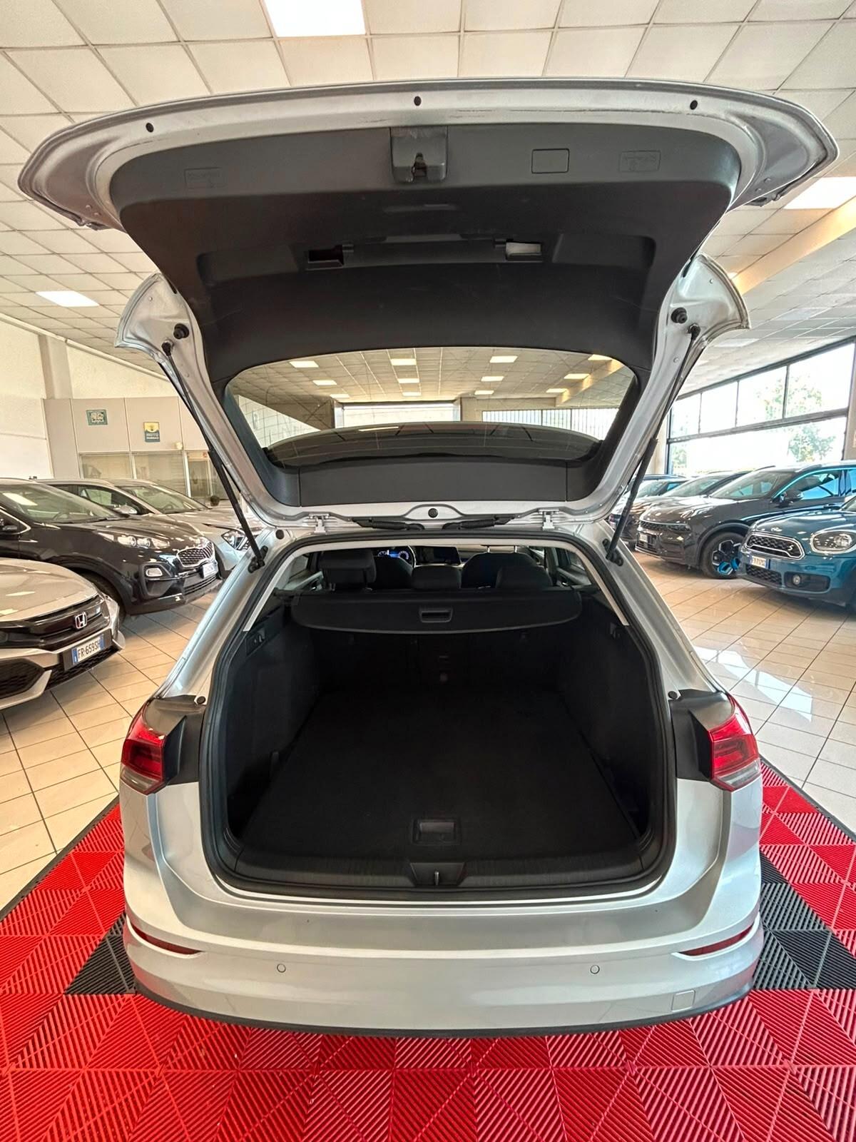 Volkswagen Golf Variant 2.0 TDI SCR DSG Life
