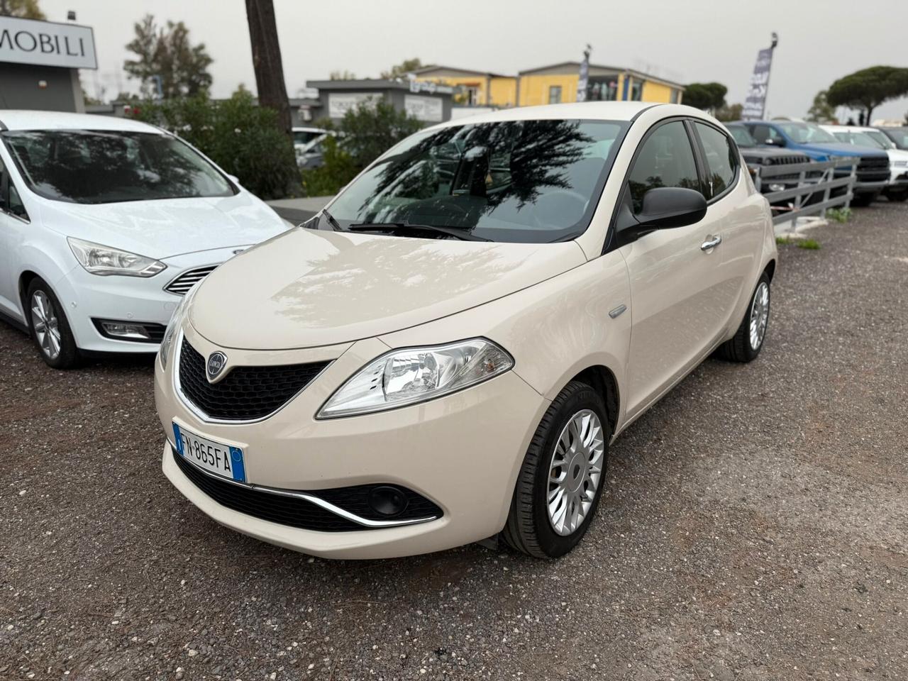 Lancia Ypsilon 1.2 69CV Platinum Gpl*