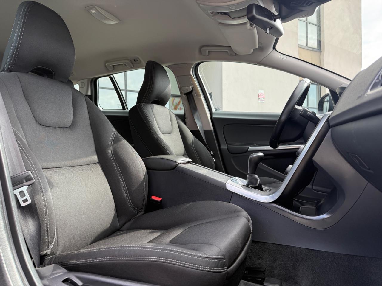 Volvo V60 D2 Summum|UNIPRO