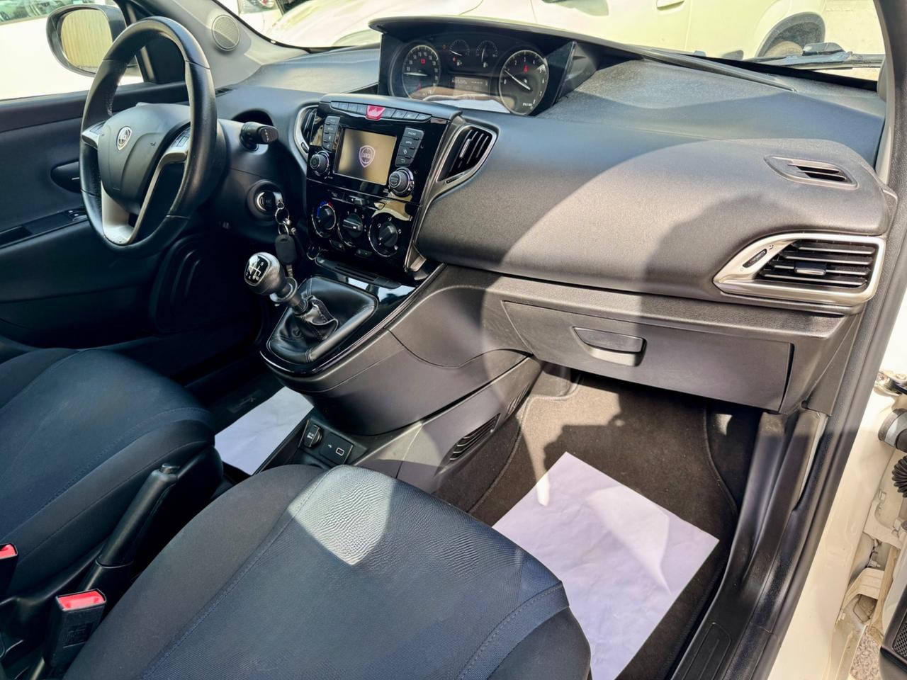 Lancia Ypsilon 1.0 FireFly Gold 12/2020