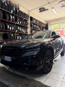 Audi Q2 35 TDI S tronic Identity Black