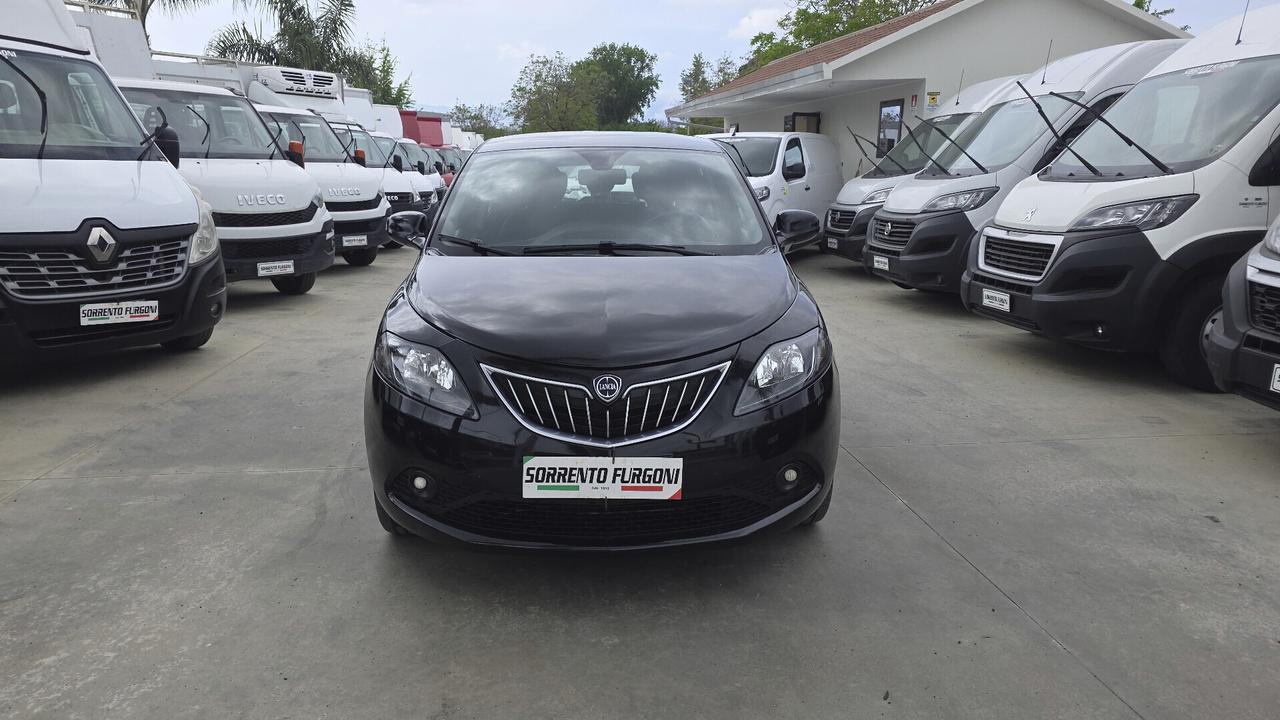 Lancia Ypsilon 1.0 FireFly 5 porte S&S Hybrid
