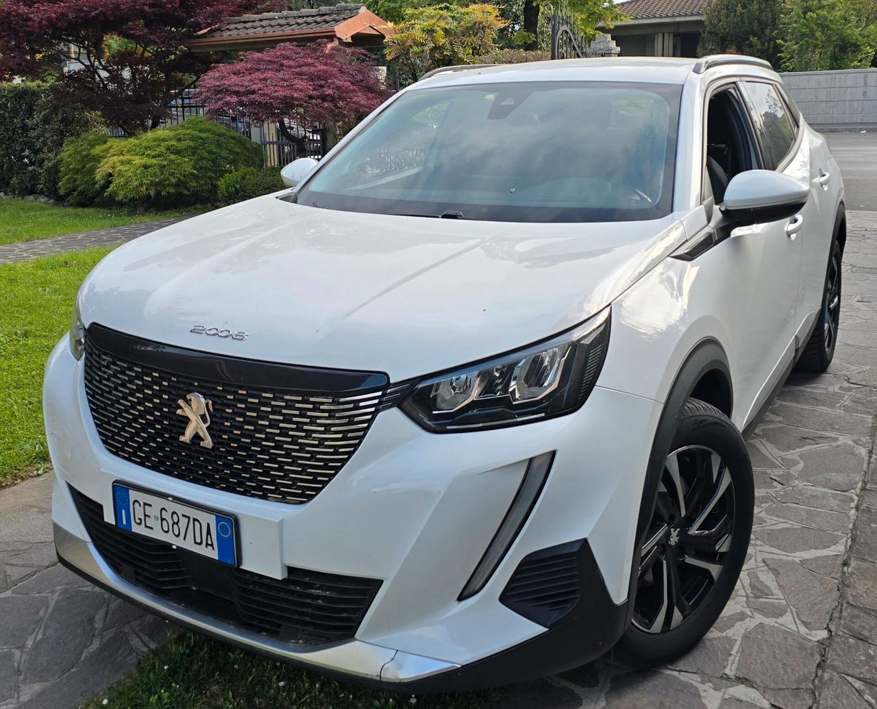 Peugeot 2008 BlueHDi 130 S&S EAT8 Allure Pack