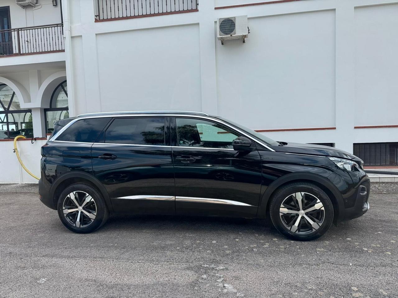 Peugeot 5008 GT-Line 7Posti