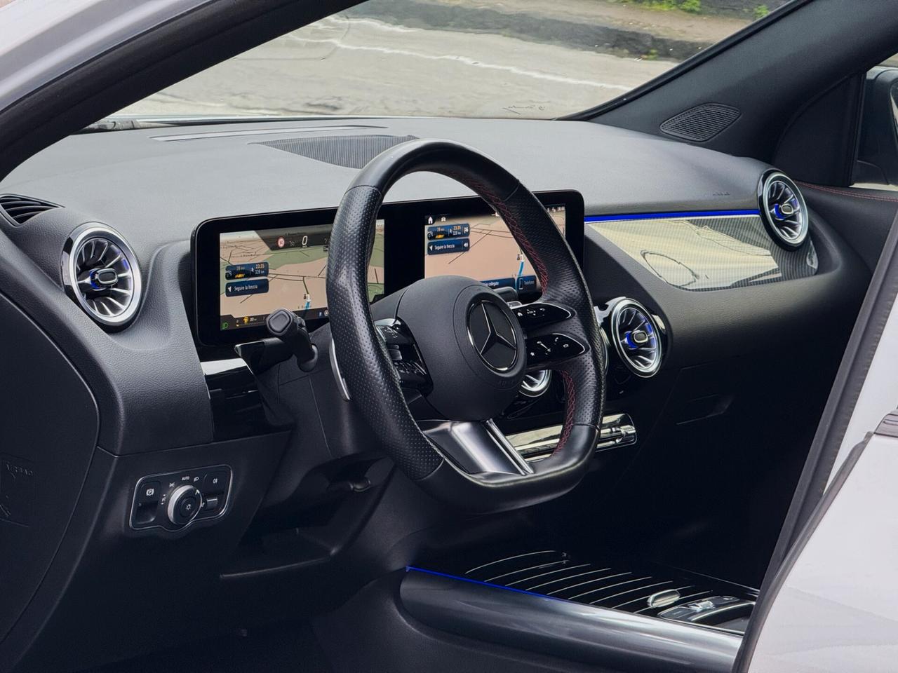 Mercedes-Benz GLA 200 d AMG Premium TETTO MULTIBEAM