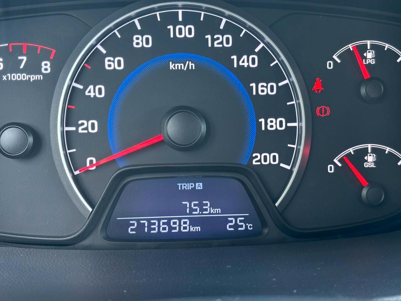 Hyundai i10 1.0 GPL OK Neopatentati