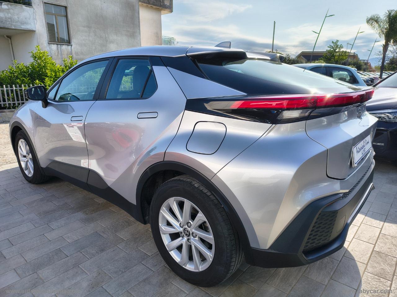 TOYOTA C-HR 1.8 HV Active