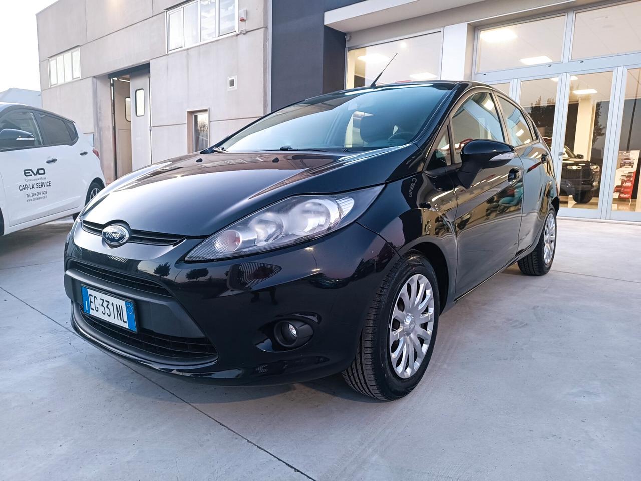 Ford Fiesta 1.4 TDCi idonea neopatentati