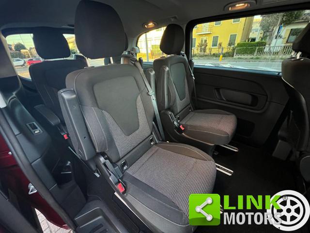 MERCEDES-BENZ V 220 d Automatic Sport Compact Night Edition