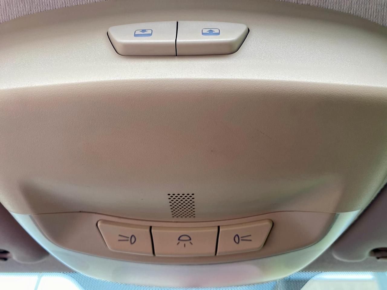 Lancia Ypsilon 1.3 MJT 75 cv. Unyca