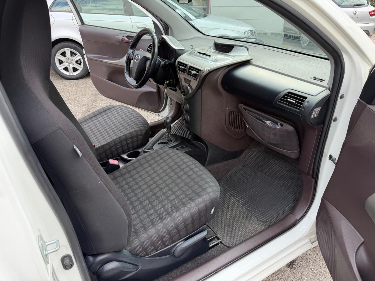 Toyota iQ 1.0 AUTOMATICA BIANCO PERLATO