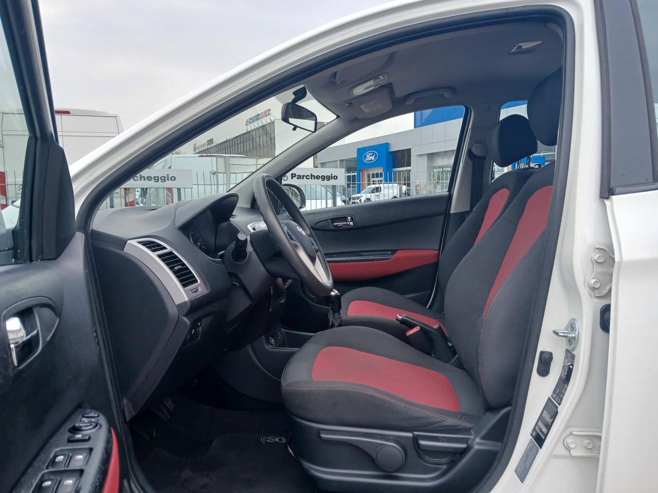 Hyundai i20 1.6 CRDi 115 CV 5p. Premium ANNO 2012