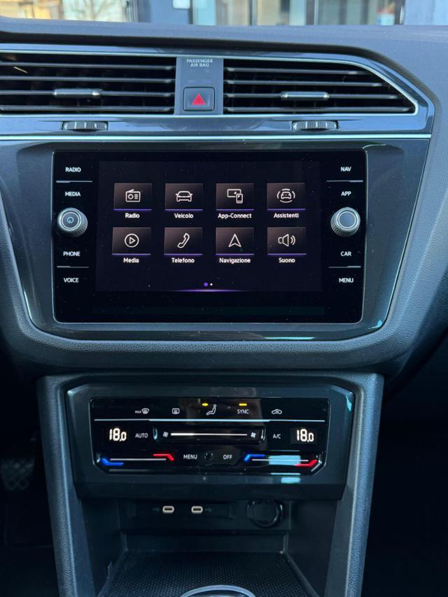 VOLKSWAGEN Tiguan 1.5Tsi 130cv LIFE *SENSORI - CLIMA 3 ZONE - NAV*