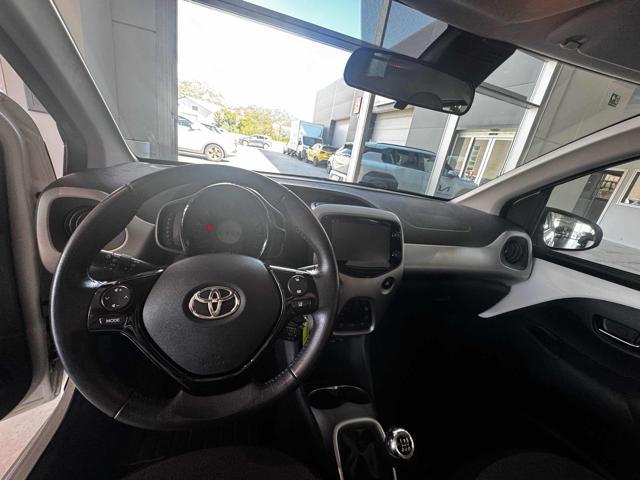 TOYOTA Aygo 1.0 VVT-i 69 CV 5 porte x-play TSS