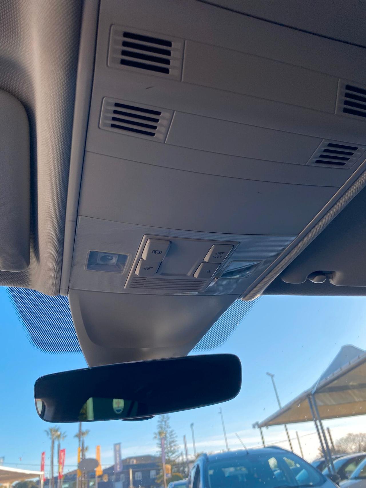 Volkswagen Tiguan 2.0 TDI SCR DSG Business BlueMotion Technology