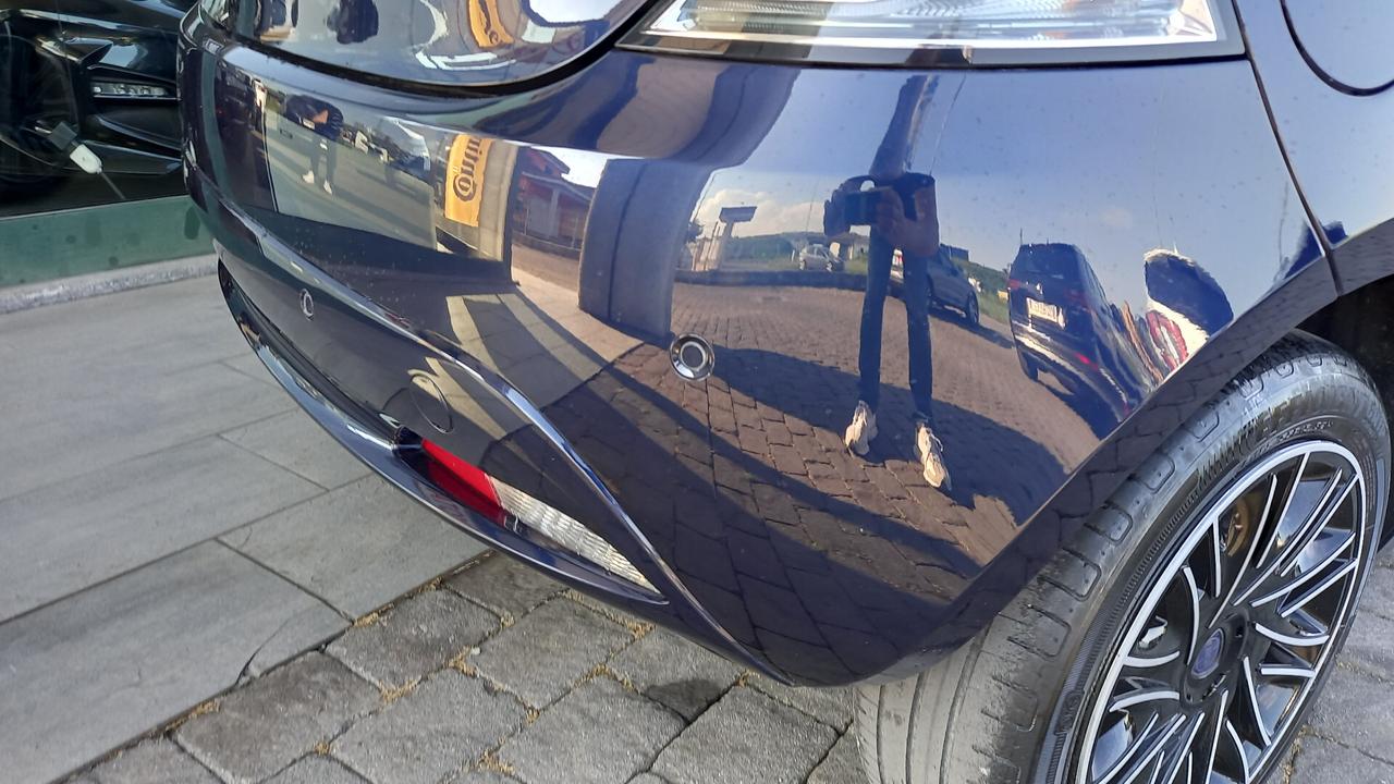 Lancia Ypsilon 1.0 FireFly 5 porte S&S Hybrid Ecochic Gold