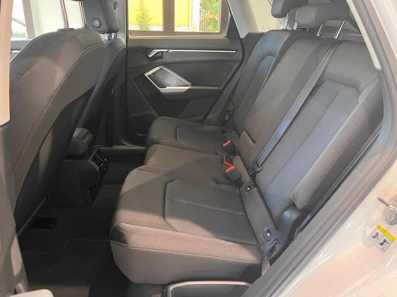 Audi Q3 35 TDI S tronic line edition