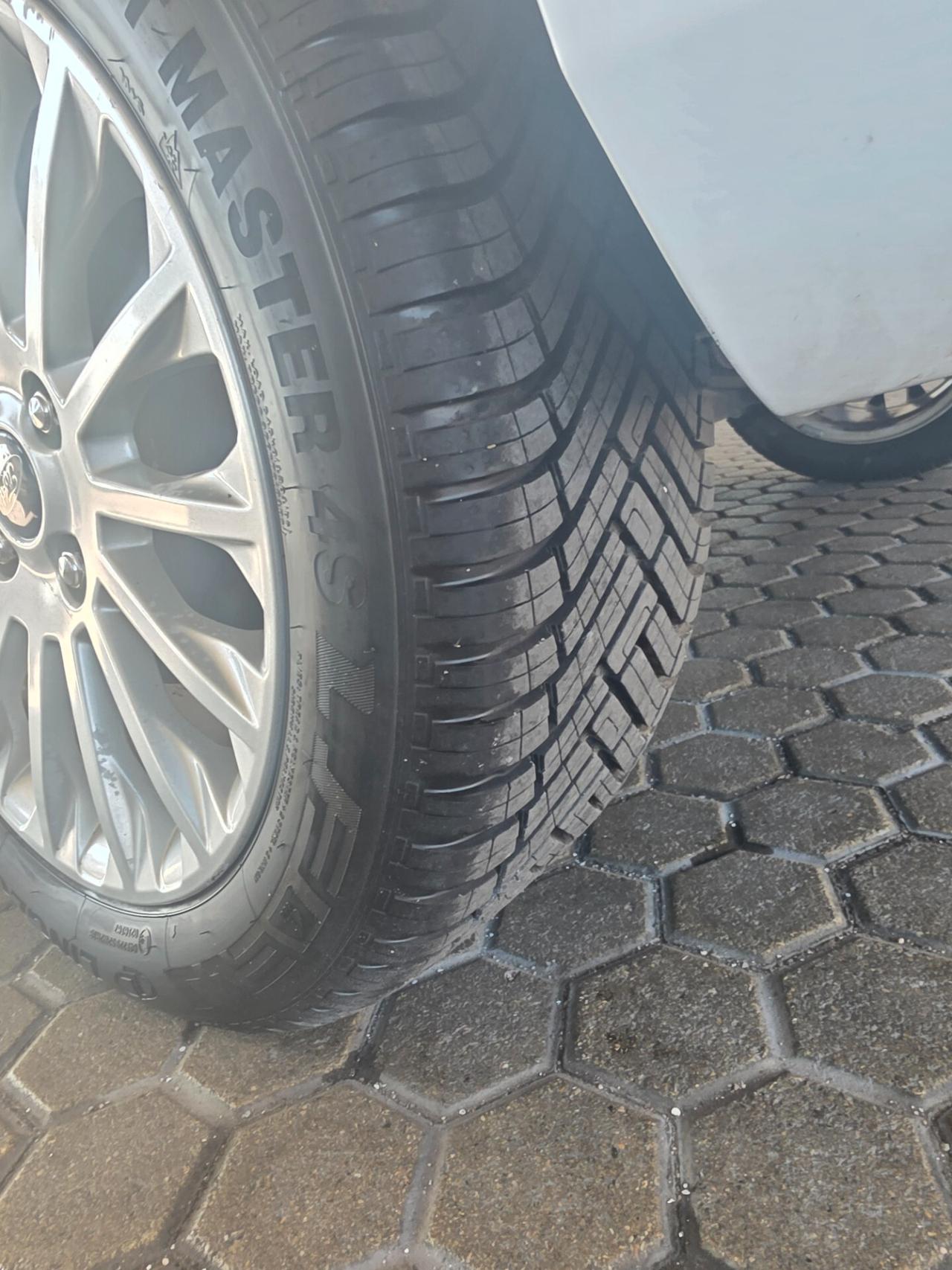Ford B-Max Neo patentati Titanium