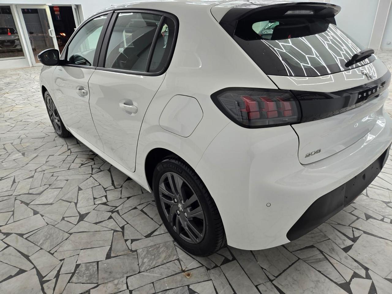 Peugeot 208 PureTech 75 Stop&Start 5 porte Like