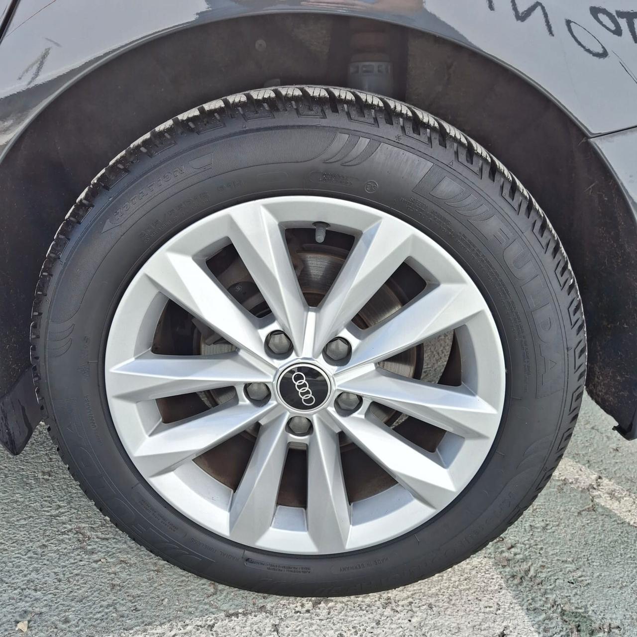 AUDI A3 SPB 30 g-tron S tronic Business Advanced