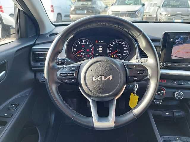 Kia Stonic 1.2 DPI Urban TT