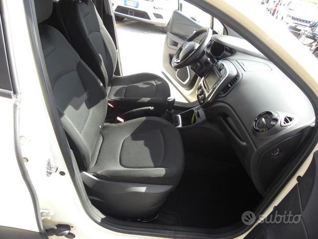 RENAULT Captur dCi 8V 90 CV Sport Edition