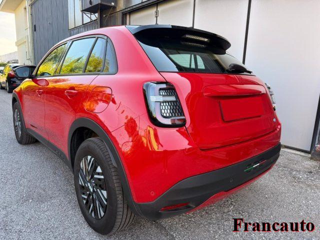 FIAT 600e Red