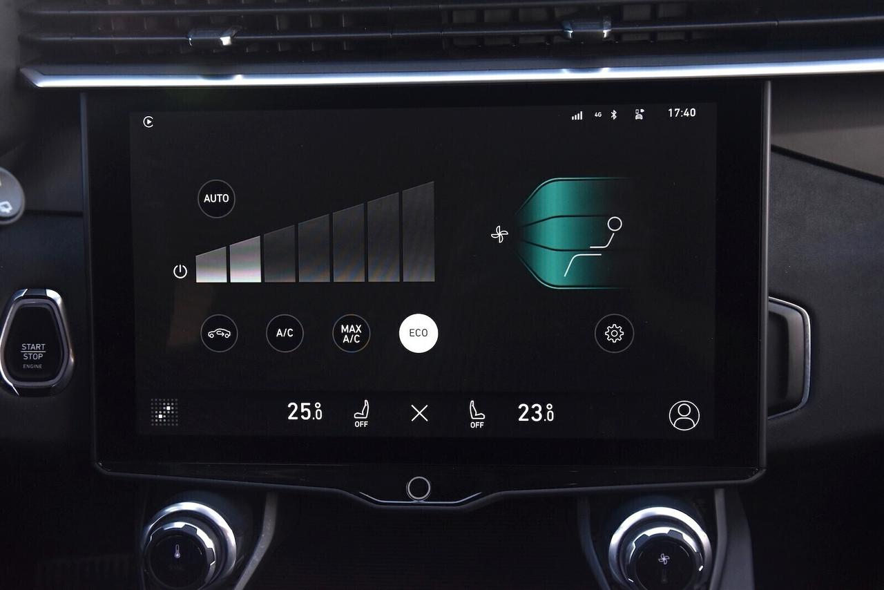 Lynk&co 01 PHEV Auto