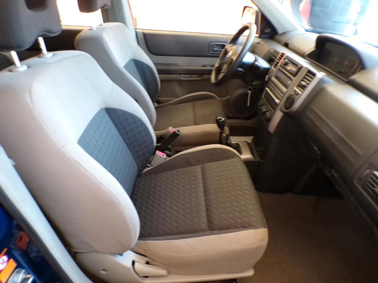 Nissan X-Trail 2.2 dCi Sport Columbia