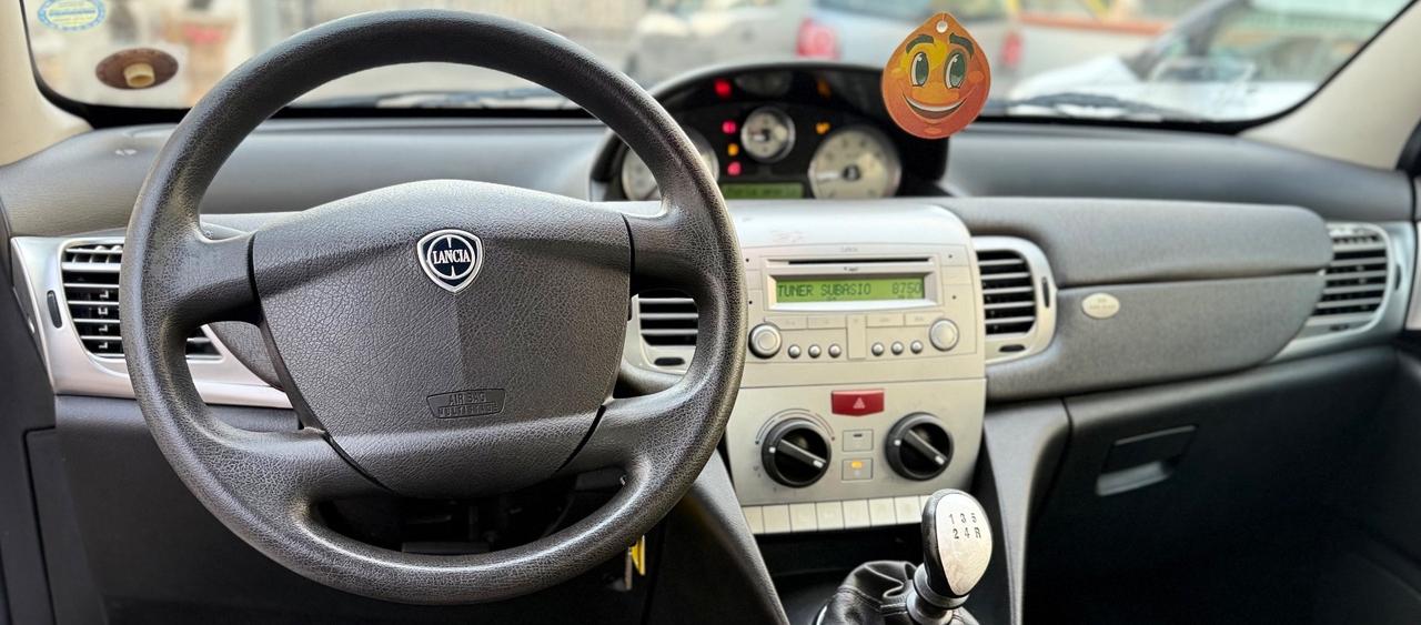 Lancia Ypsilon 1.2 Benzina 60 Cv
