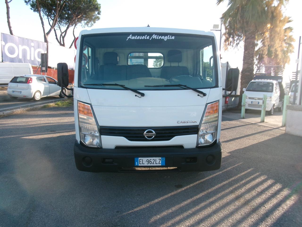 Nissan Cabstar 35-12 EURO 5 2.5 120CV CASSONE FISSO CORTO DA 3.25 METRI