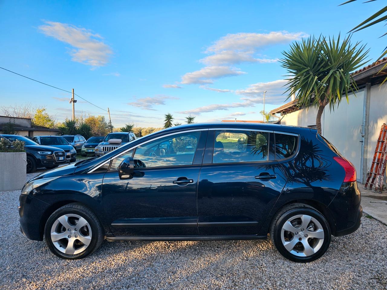Peugeot 3008 1.6 HDi 112CV cambio robotizzato Business