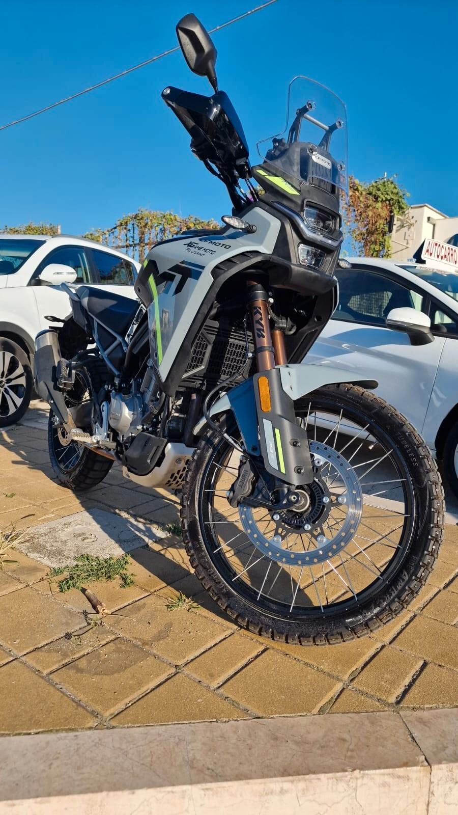 Cf Moto 450MT Seminuova!