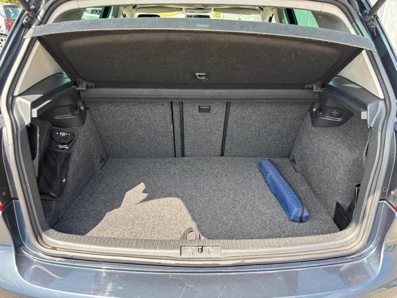 Volkswagen Golf 1.6 5p. Highline BiFuel CON SOLI 144000 KM UNICO PROPRIETARIO ADATTA AI NEOPATENTATI