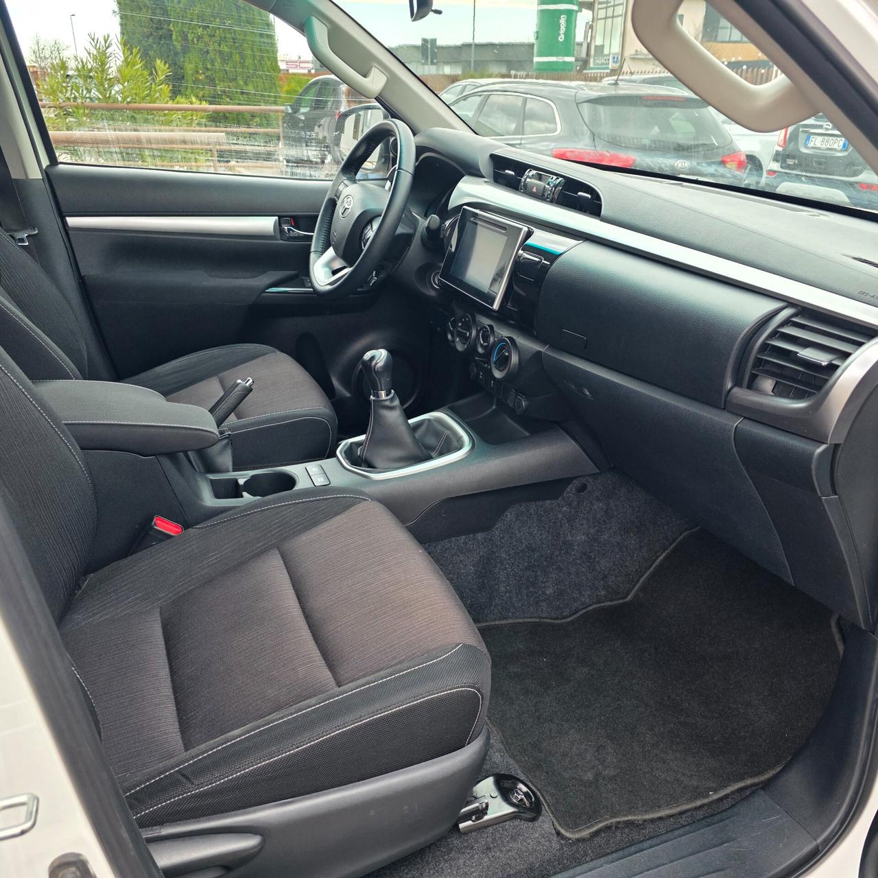 Toyota Hilux 2.4 D-4D 4WD 4 porte Double Cab Executive