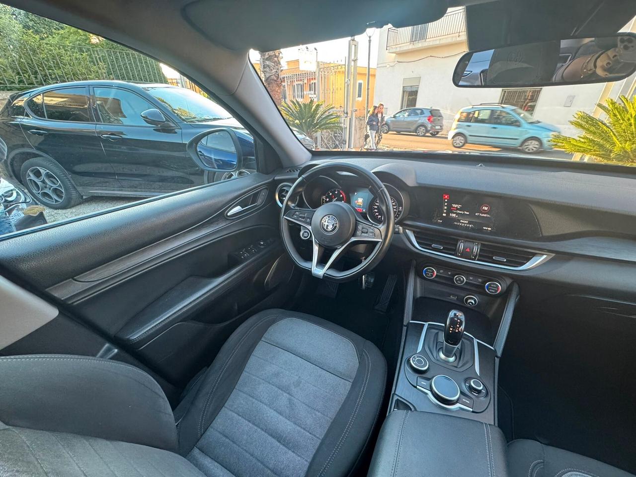 Alfa Romeo Stelvio 2.2 Turbodiesel 180 CV AT8 RWD Executive