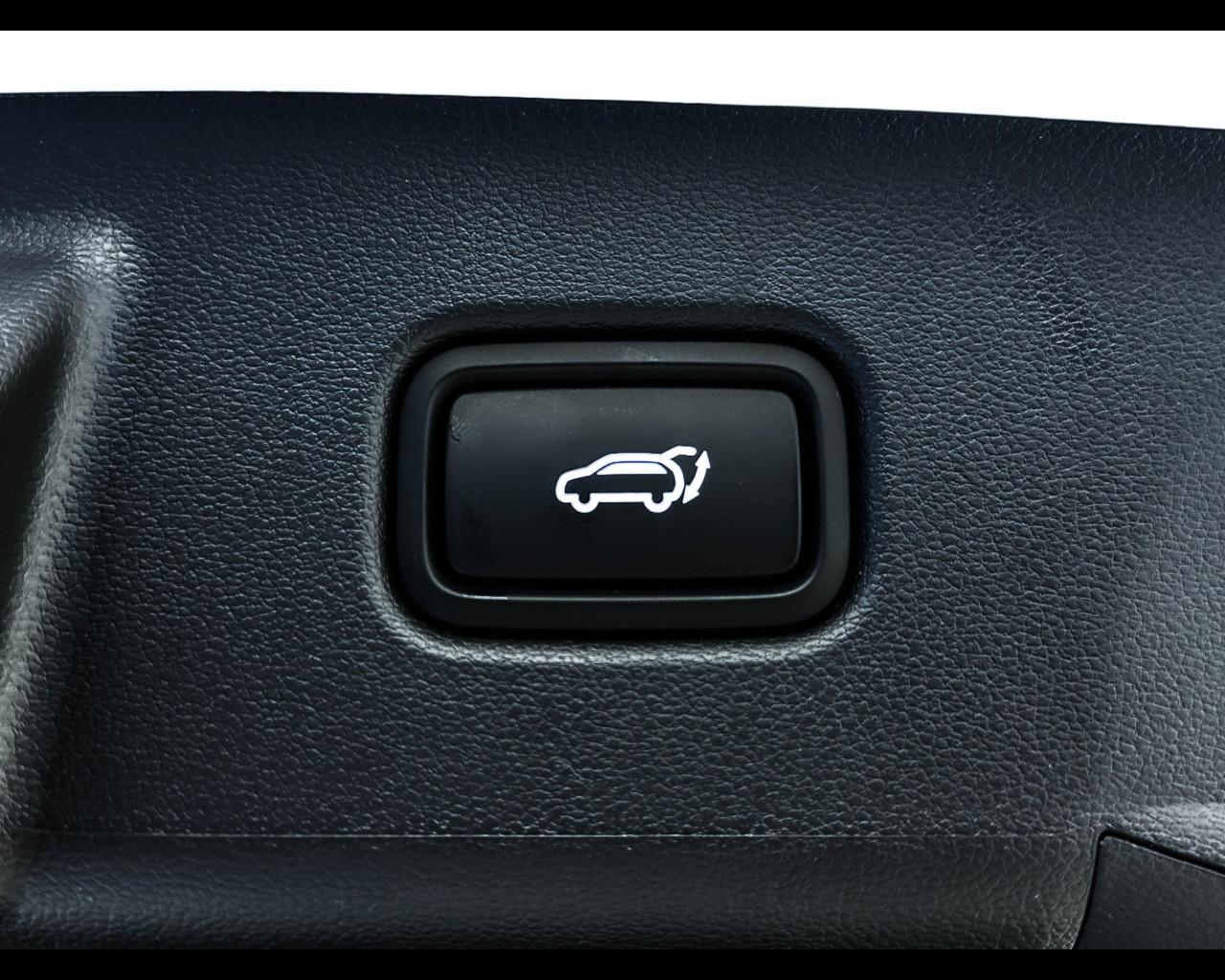 HYUNDAI TUCSON PE 1.6HEV AT 4WD EXELLENCE