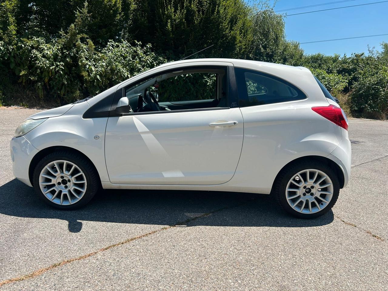 Ford Ka 1.2 8V 69CV Titanium