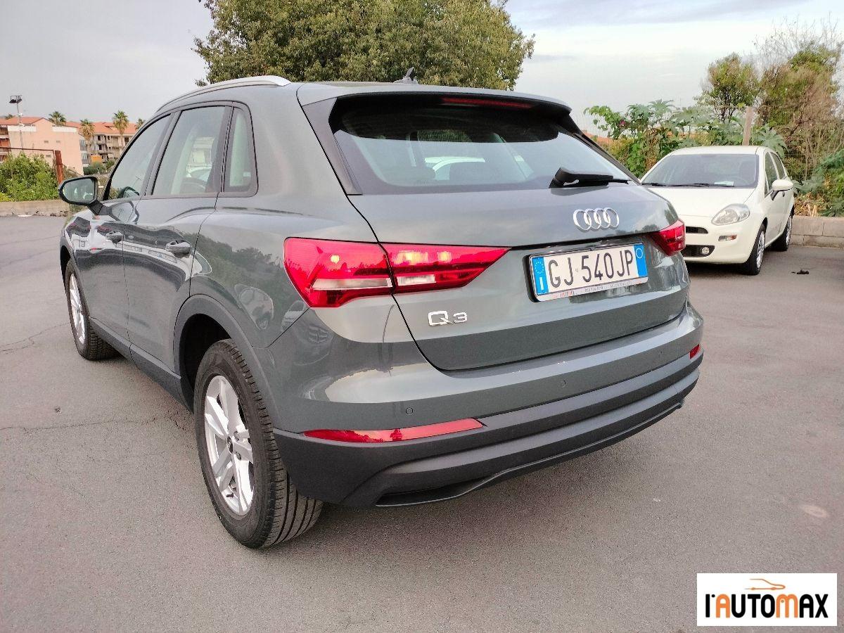 AUDI - Q3 - 35 TDI S tronic Business