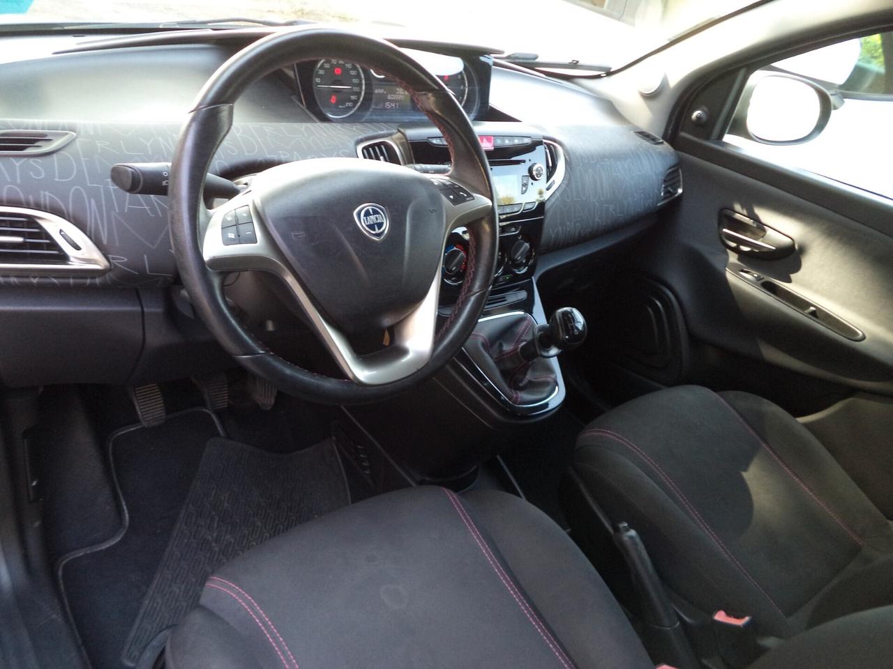 Lancia Ypsilon 1.2 69 CV 5 porte GPL Ecochic Elefantino OK NEOPATENTATI