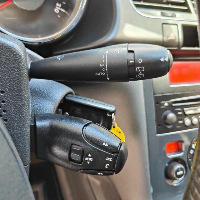 PEUGEOT 3008 1.6 HDi 115 CV