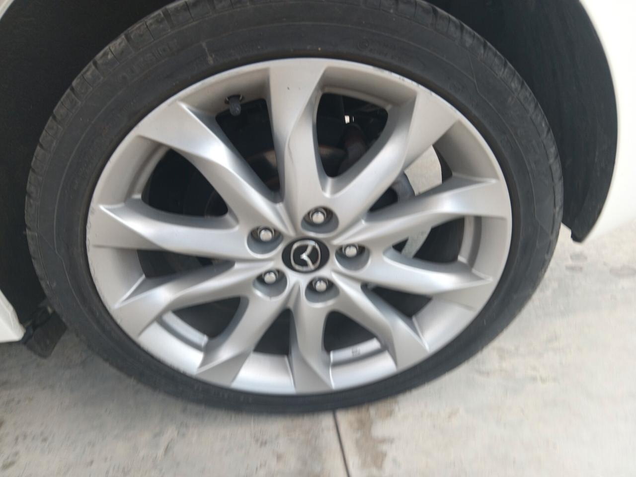 MAZDA 3 DISEL 2.2 C.V 150 AUTOM IL TOP CON PROB I AL MOTORE