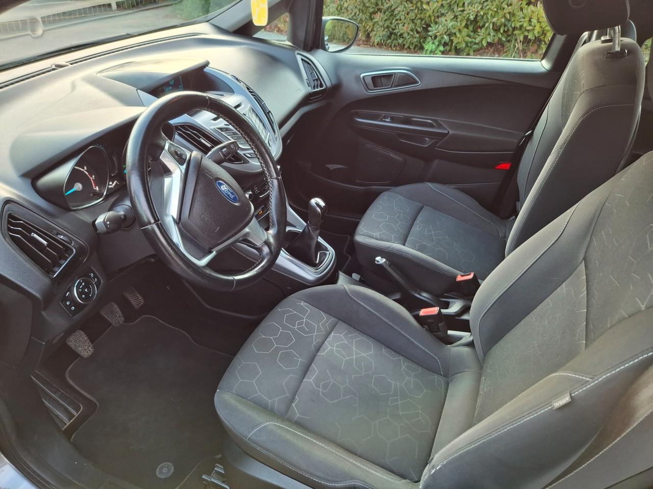 Ford bmax anno 2016 titanium neo patentati
