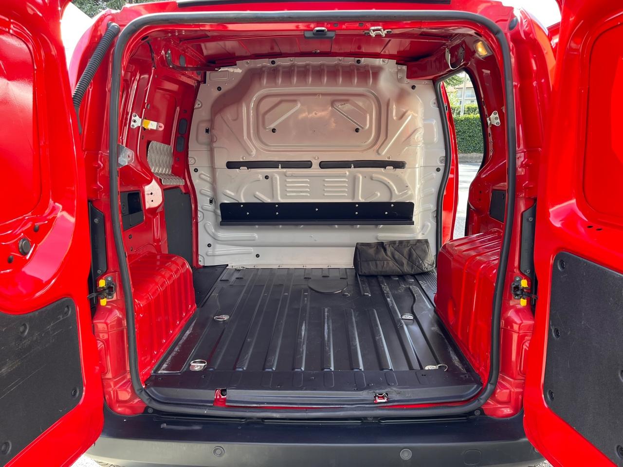 Fiat Fiorino 1.3 Multijet Adventure