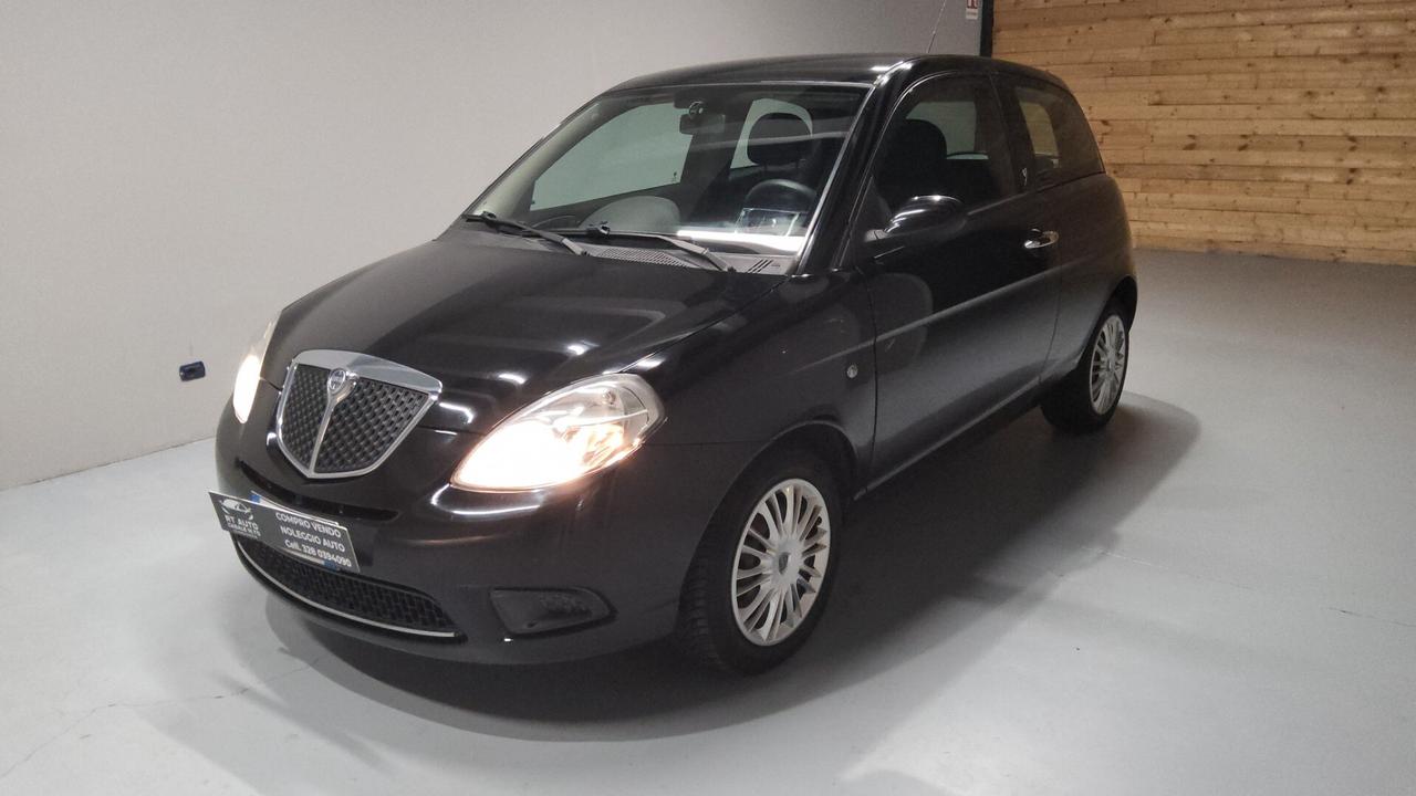 Lancia Ypsilon 1.2 Platino